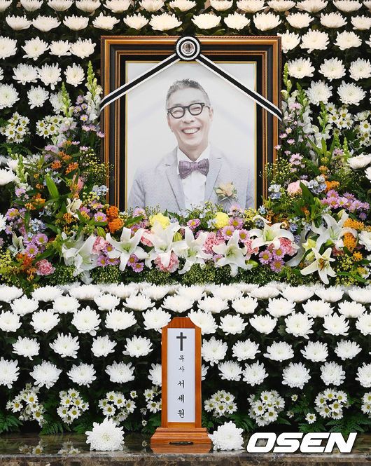 [OSEN=정송이 기자]7월 초 첫 방송되는 <서세원 남희석의 여러 가지 연구소>는 서세원, 남희석 두 MC가 다양한 인생의 문제를 놓고 색다른 질문으로 명쾌한 해답을 제시하는 생존 토크쇼이다. 기존의집단 토크쇼와 달리 연예인 게스트가 아닌 실제 존재하는 다양한 연구소의 소장 10인이 패널로 출연해 살아있는 토크 한 판을 벌인다. /ouxou@osen.co.kr