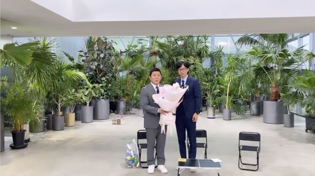 [OSEN=조은정 기자]방송인 조세호가 포즈를 취하고 있다. 2022.12.24 /cej@osen.co.kr