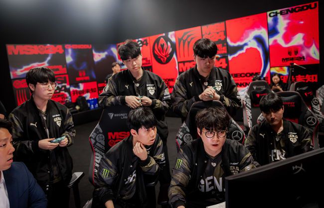 라이엇 게임즈 플리커.