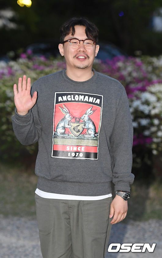 [OSEN=곽영래 기자] 2일 오후 고양시 일산의 한 음식점에서 SBS '빅이슈' 종방연이 열렸다.배우 안세하가 종방연 장소로 이동하고 있다./youngrae@osen.co.kr