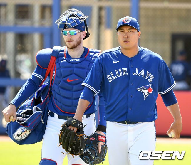 [OSEN=최규한 기자] 토론토 시절 대니 잰슨과 류현진. /dreamer@osen.co.kr