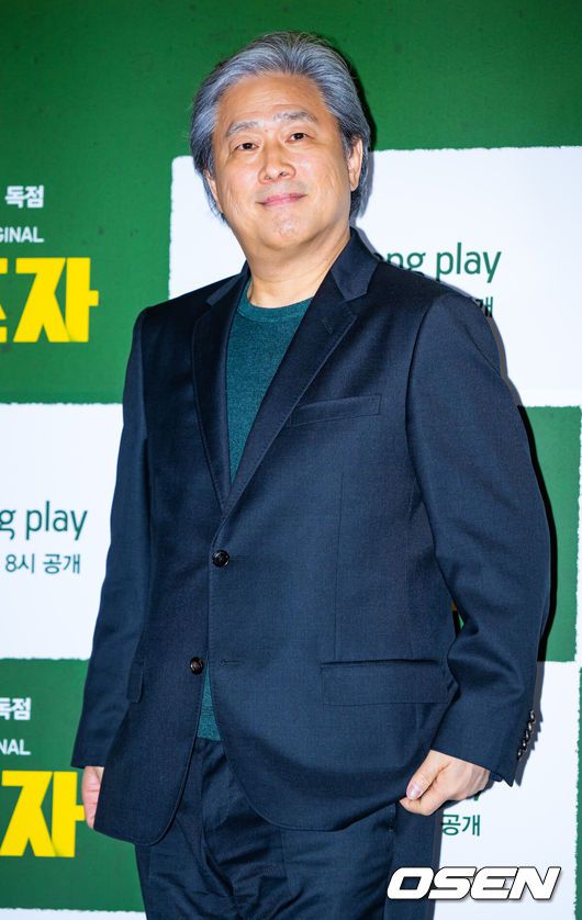 [OSEN=조은정 기자]'2024가을/겨울(F/W) 서울패션위크’가 1일 서울 중구 동대문디자인플라자(DDP)에서 열렸다.배우 송선미가 포즈를 취하고 있다. 2024.02.01 /cej@osen.co.kr