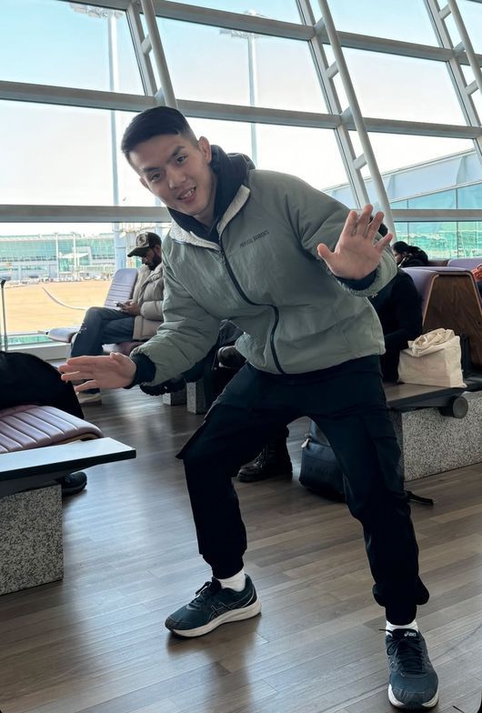 로드FC ‘터미네이터’김준석(25,김대환MMA)이 인도 격투기 스타와 대결을 위해 출국했다./ 로드미디어