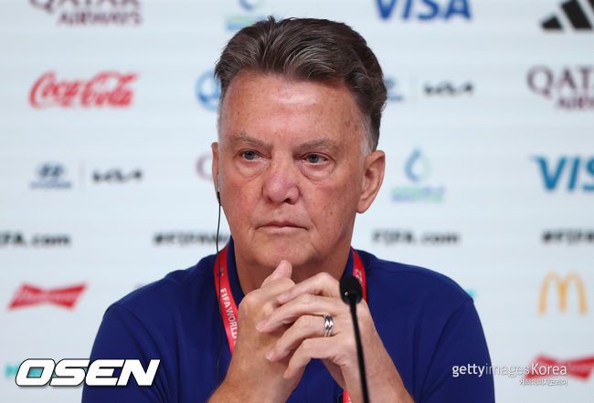 [사진] 파트릭 클라위버르트 감독.