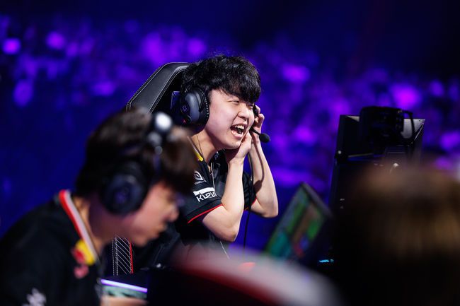 라이엇 게임즈 플리커.