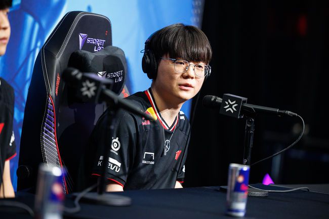 라이엇 게임즈 플리커.