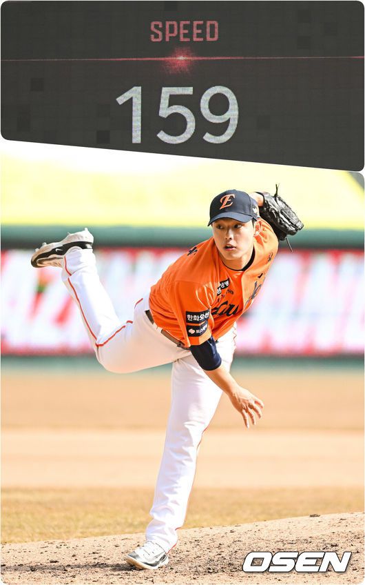 [OSEN=인천, 박준형 기자] 6회말 한화 문동주가 역투하고 있다. 최고구속 159 Km/h  2025.03.11 / soul1014@osen.co.kr