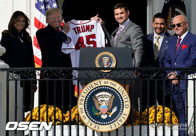 [사진] 2019년 월드시리즈 우승팀 워싱턴 내셔널스 우승 당시 트럼프 대통령ⓒGettyimages(무단전재 및 재배포 금지)