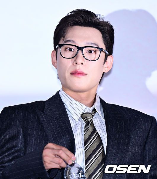 [OSEN=지형준 기자] 24일 오후 서울 용산구 한강로동 CGV 용산아이파크몰에서 영화 ‘파과' 언론시사회가 열렸다.