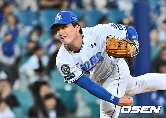 [OSEN=대구, 이석우 기자] 25일 대구삼성라이온즈파크에서 2025 신한 SOL 뱅크 KBO 리그 삼성 라이온즈와 NC 다이노스의 경기가 열렸다. 홈팀 삼성은 김대호가, 방문팀 NC는 목지훈이 선발 출전했다. 삼성 라이온즈 이재희가 역투하고 있다. 2025.04.25 / foto0307@osen.co.kr