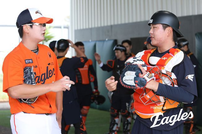 한화 김서현과 친형인 불펜 포수 김지현 씨. /한화 이글스 제공