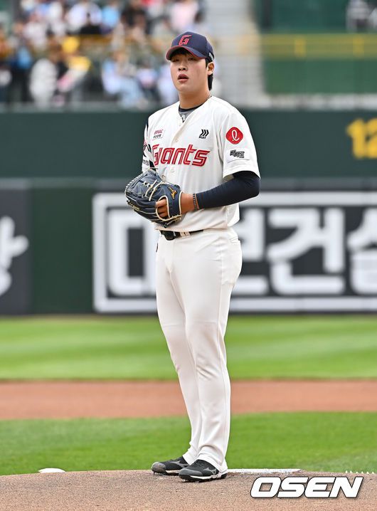 [OSEN=부산, 이석우 기자] 롯데 자이언츠 이민석 / foto0307@osen.co.kr