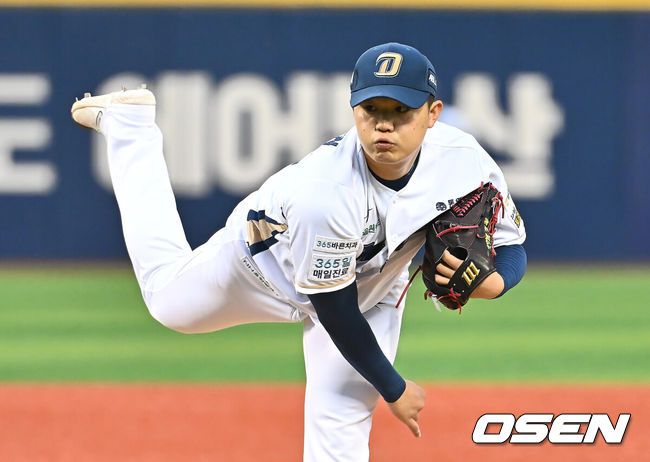 [OSEN=울산, 이석우 기자] 22일 울산 문수야구장에서 2025 신한 SOL 뱅크 KBO 리그 NC 다이노스와 한화 이글스의 경기가 열렸다. 홈팀 NC는 김녹원이, 방문팀 한화는 폰세가 선발로 나섰다.NC 다이노스 선발 투수 김녹원이 역투하고 있다. 2025.05.22 / foto0307@osen.co.kr