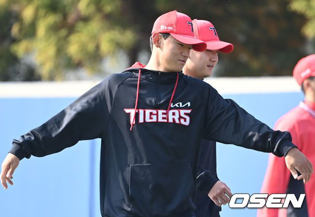 지난 2021년, 함평에서 프로 첫 마무리캠프에 돌입한 윤도현과 김도영. 앳된 모습의 진귀한 투샷.