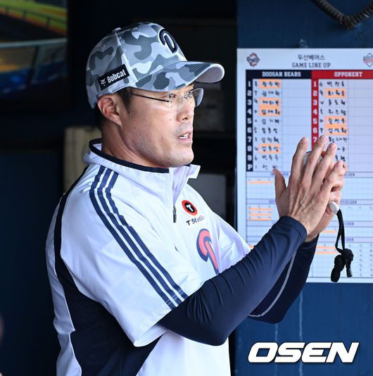 두산 베어스 조성환 감독대행. /OSEN DB