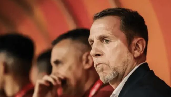 [사진] 데얀 주르예비치 감독