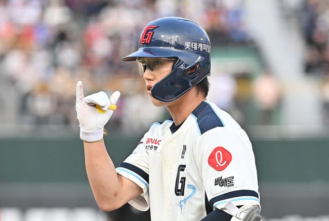 [OSEN=부산, 이석우 기자] 롯데 자이언츠 전민재 / foto0307@osen.co.kr