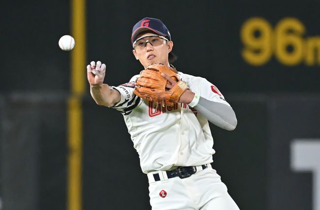 [OSEN=부산, 이석우 기자]  롯데 자이언츠 전민재 / foto0307@osen.co.kr