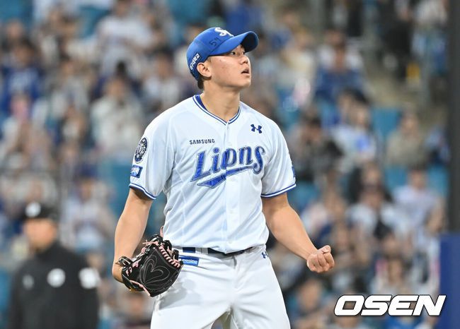 [OSEN=대구, 이석우 기자] 삼성 배찬승이 6회초 2사 2,3루 롯데 장두성을 삼진 처리한 뒤 주먹을 불끈 쥐며 환호하고 있다. 2025.05.29 / foto0307@osen.co.kr