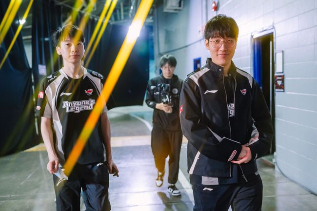 라이엇 게임즈 플리커.