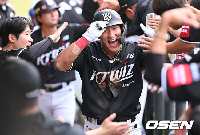 [OSEN=대구, 이석우 기자]  KT 위즈 안현민 035 2025.06.15 / foto0307@osen.co.kr