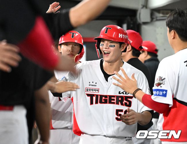 오선우와 김호령./OSEN DB