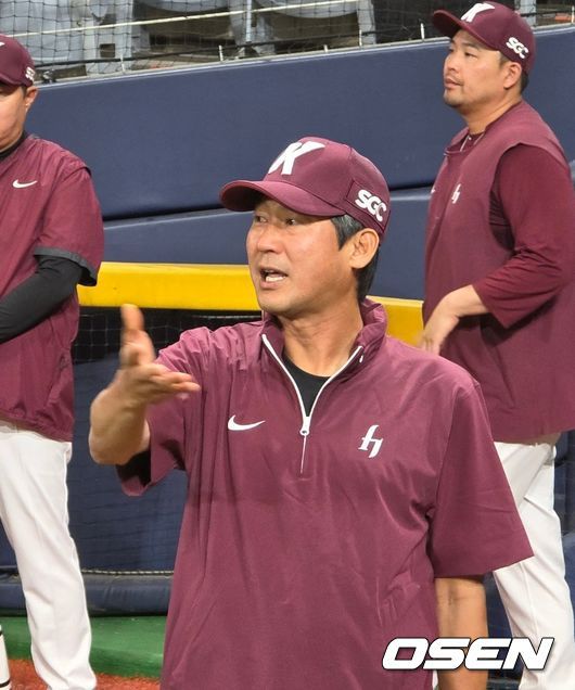 키움 히어로즈 설종진 감독대행. /OSEN DB