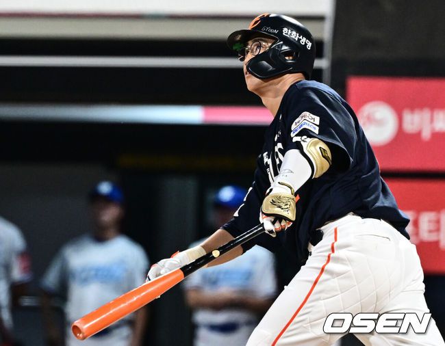 [OSEN=수원, 조은정 기자] 9회초 무사 만루 한화 채은성이 만루 홈런을 날리고 있다. 2025.07.20 /cej@osen.co.kr