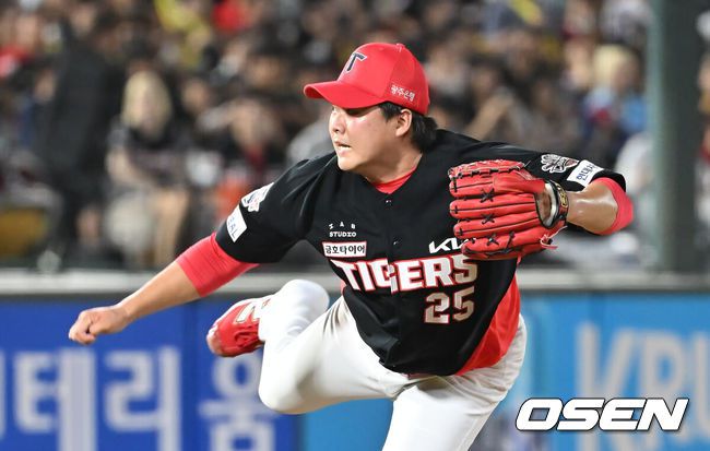 [OSEN=부산, 이석우 기자] 5일 부산 사직야구장에서 2025 신한 SOL 뱅크 KBO 리그 롯데 자이언츠와 KIA 타이거즈의 경기가 열렸다. 홈팀 롯데는 감보아가, 방문팀 KIA는 네일이 선발 출전했다.KIA 타이거즈 한재승이 역투하고 있다. 2025.08.05 / foto0307@osen.co.kr