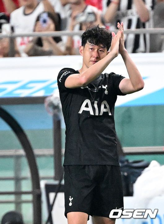 벤치에서도 뜨거운 눈물