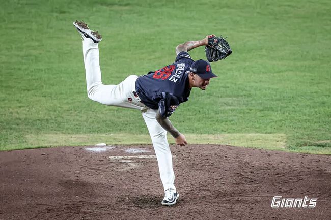 롯데 빈스 벨라스케즈. /롯데 자이언츠 제공