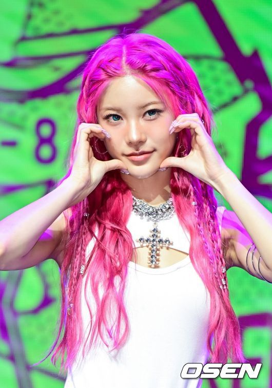 [OSEN=박준형 기자] 14일 오후 서울 예스24 원더로크홀에서 그룹 영파씨의 네 번째 EP ‘Growing Pain pt.1 : FREE’ 쇼케이스가 진행됐다.‘Growing Pain pt.1 : FREE’는 영파씨(위연정, 지아나, 정선혜, 한지은, 도은)가 지난 3월 스페셜 앨범 ‘COLD’ 발매 이후 약 5개월 만에 선보이는 새 앨범이다.그룹 영파씨가 포즈를 취하고 있다. 2025.08.14 / soul1014@osen.co.kr