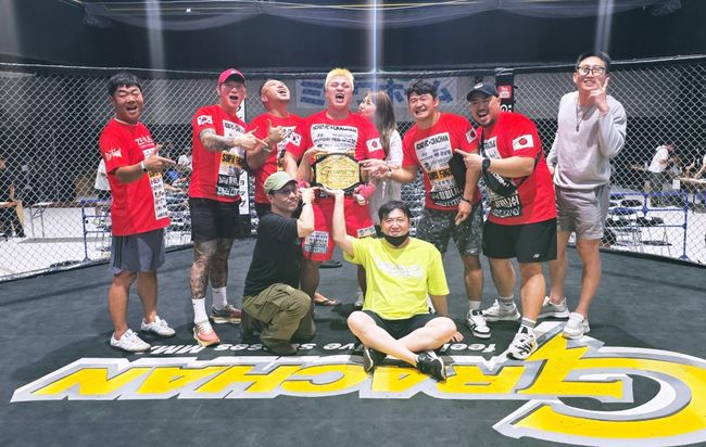 로드FC배동현(40,세종 팀 피니쉬)이 일본 격투기 단체 그라찬의 헤비급 챔피언이 됐다. / 로드FC