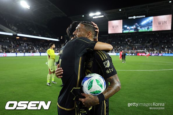 [사진] 부앙가와 손흥민 ⓒGettyimages(무단전재 및 재배포 금지)