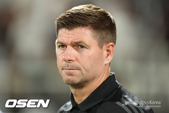AL DAMMAM, SAUDI ARABIA - APRIL 20: Steven Gerrard coach of Al Ettifaq reacts during the Saudi Pro League match between Al-Ettifaq and Al Wehda at Al Ettifaq Club Stadium on April 20, 2024 in Al Dammam, Saudi Arabia.(Photo by Yasser Bakhsh/Getty Images)