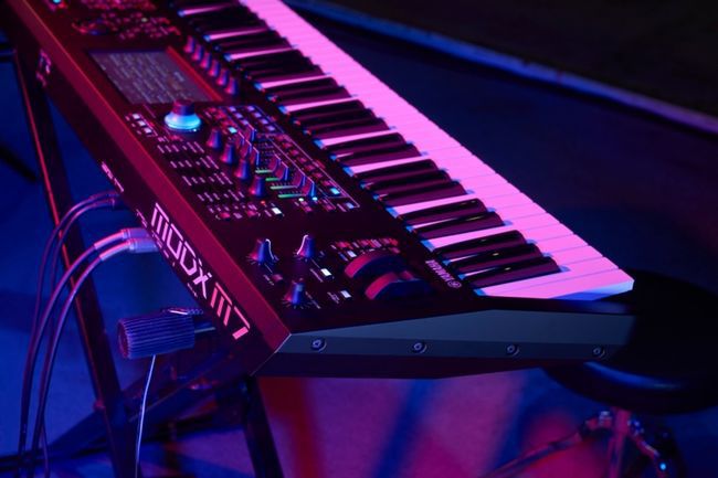 신디사이저 ‘MODX M7’.