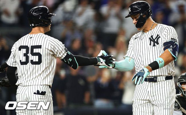 [사진] 뉴욕 양키스 코디 벨린저와 애런 저지. ⓒGettyimages(무단전재 및 재배포 금지)