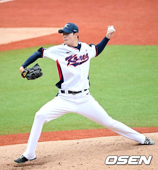 [OSEN=항저우(중국), 최규한 기자] 3일 오후 중국 항저우 사오싱 야구장에서  ‘제19회 항저우 아시안게임’ 야구 조별리그 3차전 대만민국과 태국의 경기가 열렸다.5회초 마운드에 오른 한국 투수 김영규가 힘차게 공을 뿌리고 있다. 2023.10.03 / dreamer@osen.co.kr