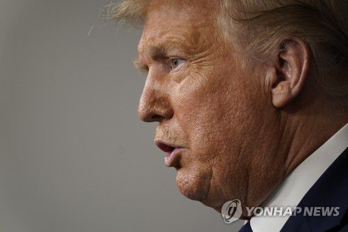 미국 내 틱톡 금지방침을 밝힌 뒤 마이크로소프트와의 매각협상 시한을 통보한 것으로 알려진 도널드 트럼프 미국 대통령[AP=연합뉴스 자료사진]