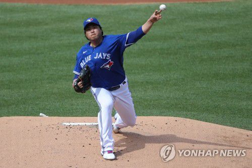 투구하는 토론토 류현진(워싱턴 USA투데이스포츠=연합뉴스)