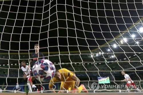 라이프치히 타일러 애덤스의 결승 골 장면[AP=연합뉴스]