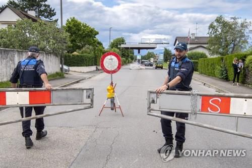 스위스-프랑스 국경[사진=Keystone via AP]