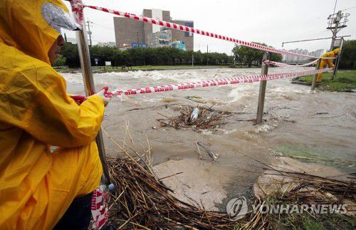 광주 북구, 광주천 안전조치[광주 북구청 제공. 재판매 및 DB 금지]