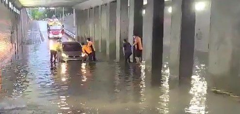 팔용 지하차도 침수[창원소방본부 제공. 재판매 및 DB 금지]