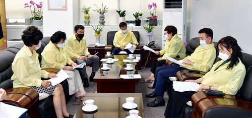 진주시의회, 의장단·상임위원장단 연석회의[진주시 제공. 재판매 및 DB 금지]