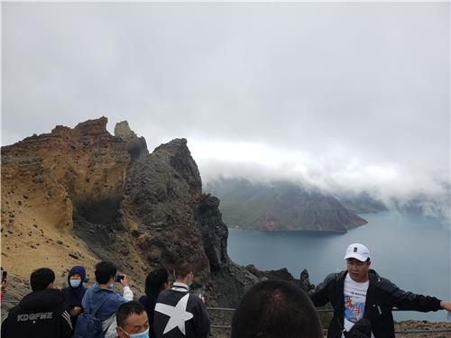 백두산 천지 북파 전경(옌지=연합뉴스) 심재훈 특파원