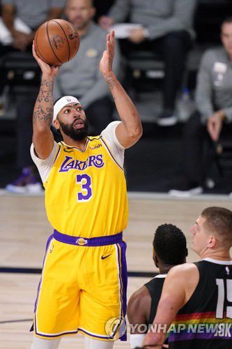 앤서니 데이비스의 슛[AP=연합뉴스]