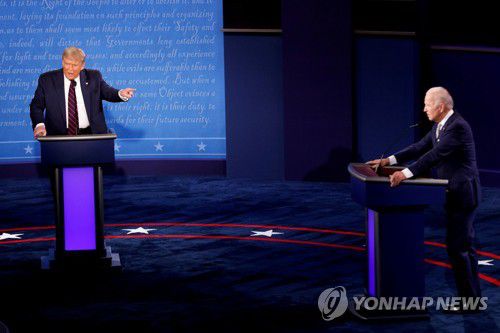 트럼프 대통령과 바이든 전 부통령의 대선토론[로이터=연합뉴스 자료사진]