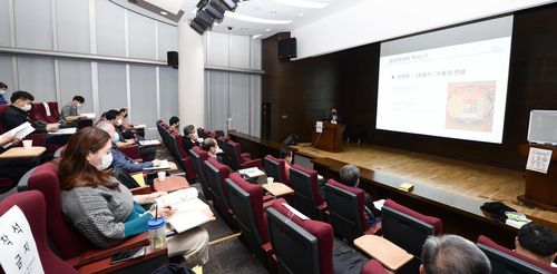 코이카-코트라 신방방 ODA·시장진출 세미나코이카와 코트라는 12일 서울 서초구 염곡동 소재 코트라 본부에서 '신남방 ODA·시장 진출 전략'을 주제로 세미나를 개최했다. [코이카 제공]