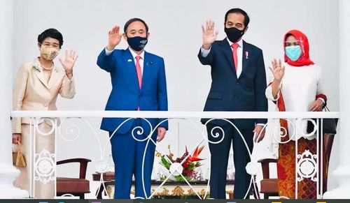 일본 스가 총리와 조코위 인도네시아 대통령 부부[인도네시아 대통령궁 제공]